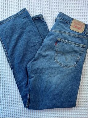 Levi’s 559 Relaxed Straight Jeans Men’s 34x32 Medium Wash